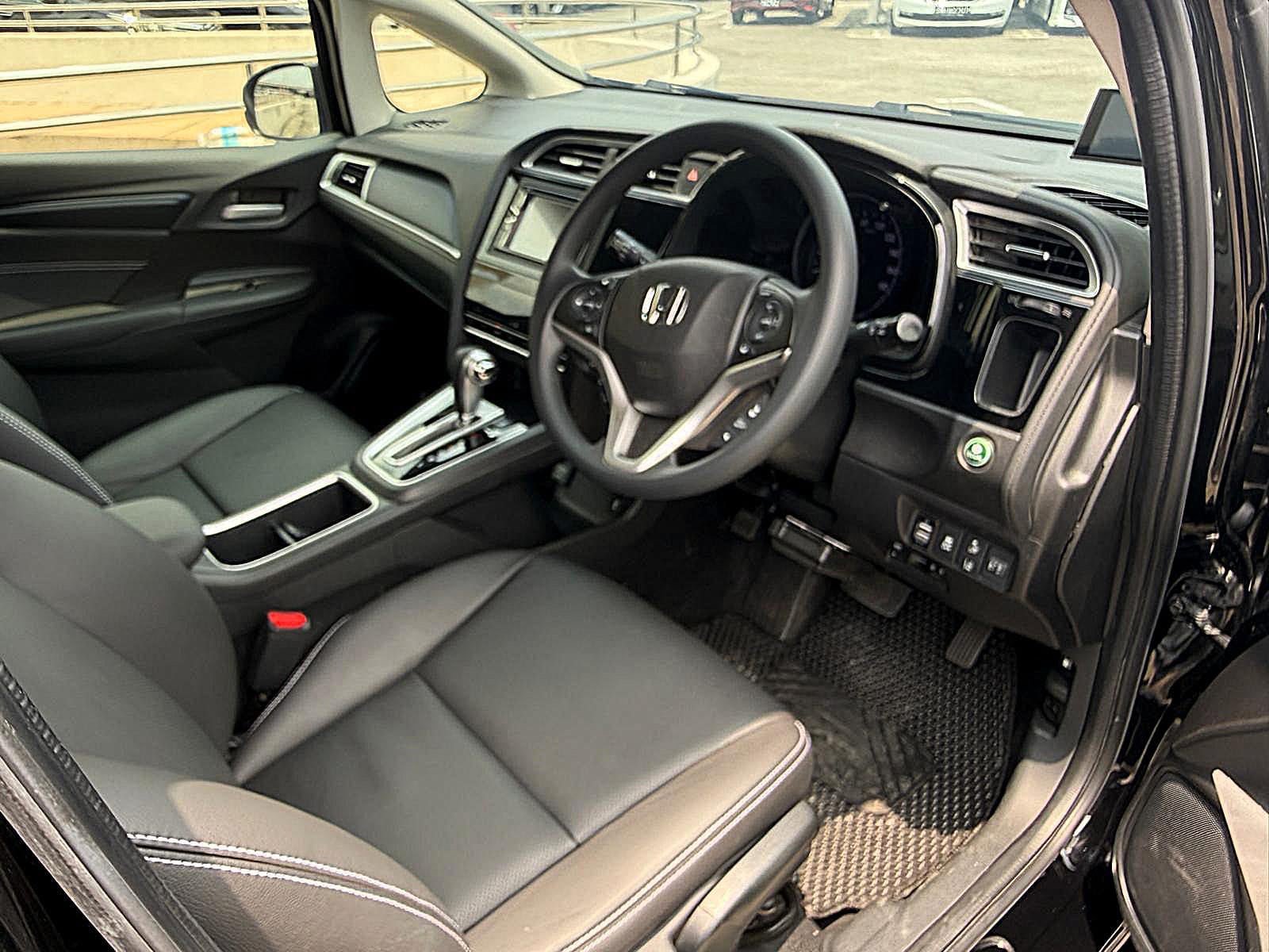 Honda Shuttle 1.5G Sensing photo 7